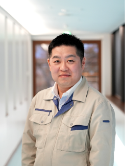 2010年入社 生産統括本部 副統括本部長 Y.M.さん